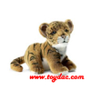 Jouet petit lion en peluche