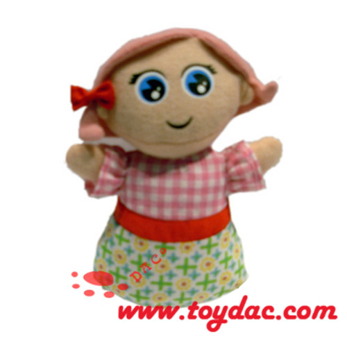 Poupée en tissu de dessin animé en peluche de petite fille en peluche