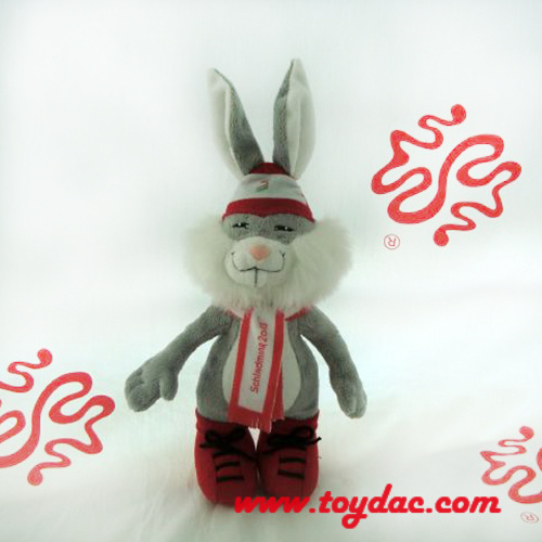 Poupée lapin en peluche