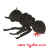 Fourmi de personnage de dessin animé en peluche
