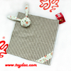 Jouet bavoir bébé lapin au design original en pur coton