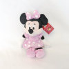 Chiot de couleur animal en peluche réaliste