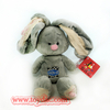 Lapins de couleur de dessin animé en peluche