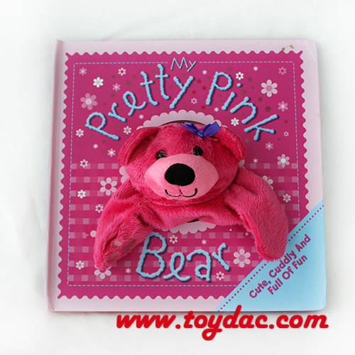 Navire en peluche en peluche